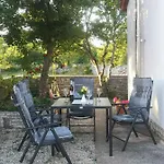 House Ulika بالي
