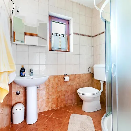 House Ulika Апартаменты Бале