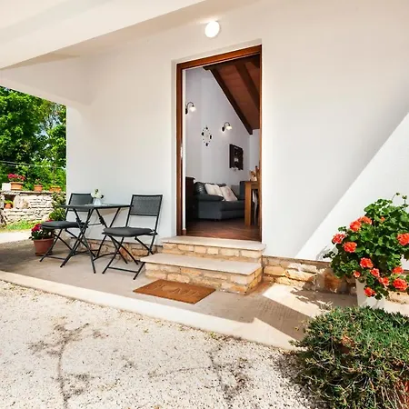 דירה House Ulika