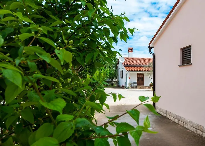 House Ulika *