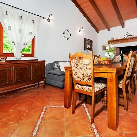 House Ulika *