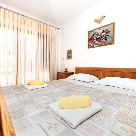 Apartment House Ulika Bale