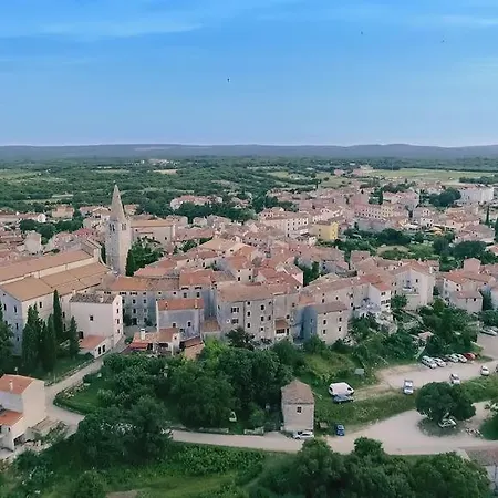 아파트 House Ulika 발