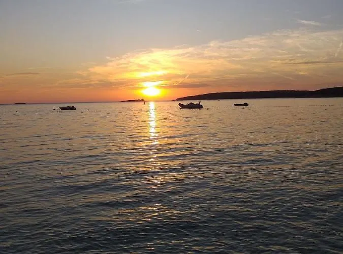 דירה House Ulika באלה